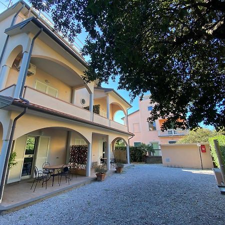 Villa Il Boschetto San Vincenzo Exterior photo